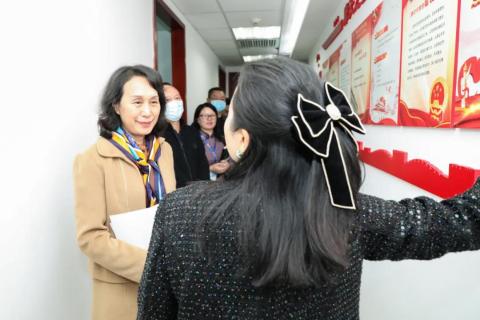 罗湖区人大常委副主任谭会茹一行莅临巨星国际调研