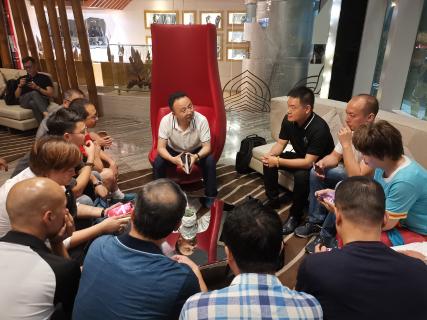 让中国企业家更有眼界——巨星国际创始人李厚德率领企业家学员游学越南站